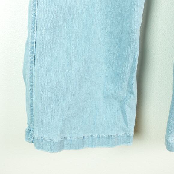 Spanx Jeans Womens SZ M Flared Bellbottom Bootcut Leg Slim Fit High Rise Pull On - Picture 3 of 10